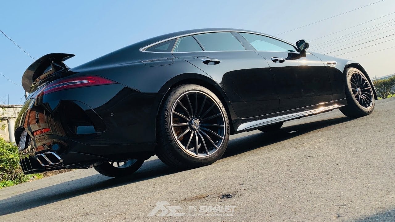 Mercedes-AMG GT63 S 4-Door Coupe Fi EXHAUST Revving, DB Measurement, Acceleration