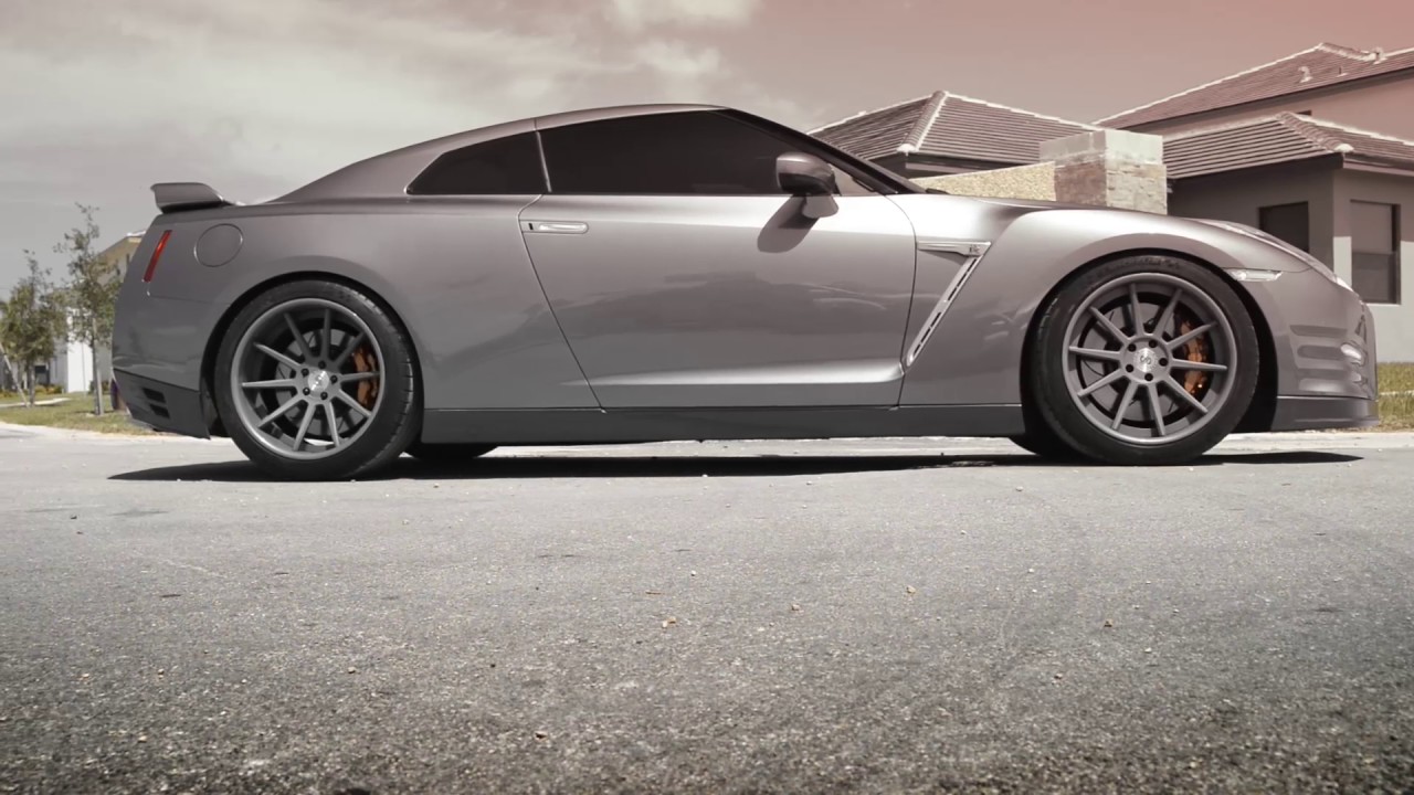 Strasse Wheels Nissan GT-R On R10 Deep Concave Wheels