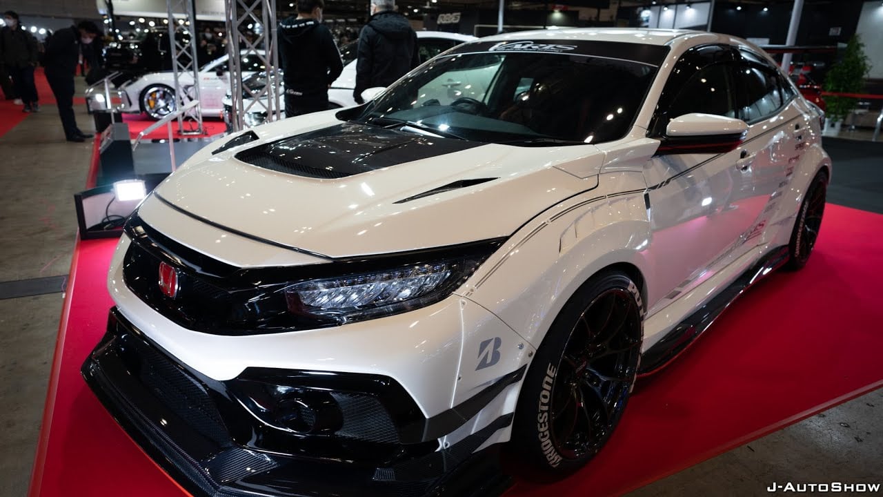 VARIS FK8 WIDE BODY CIVIC TYPE R TAS2022 - ヴァリス シビックタイプR ワイドボディ 東京オートサロン2022