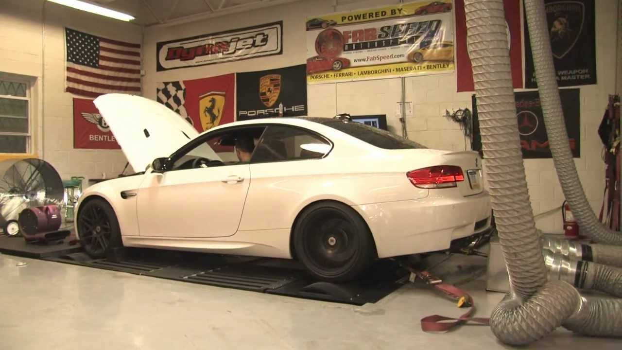 BMW E92 M3 with Fabspeed X-Pipe Bypass & Remus Muffler