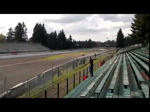 Porsche 996 with Fabspeed Super Cup on track with stock engine and 200 cell cats
