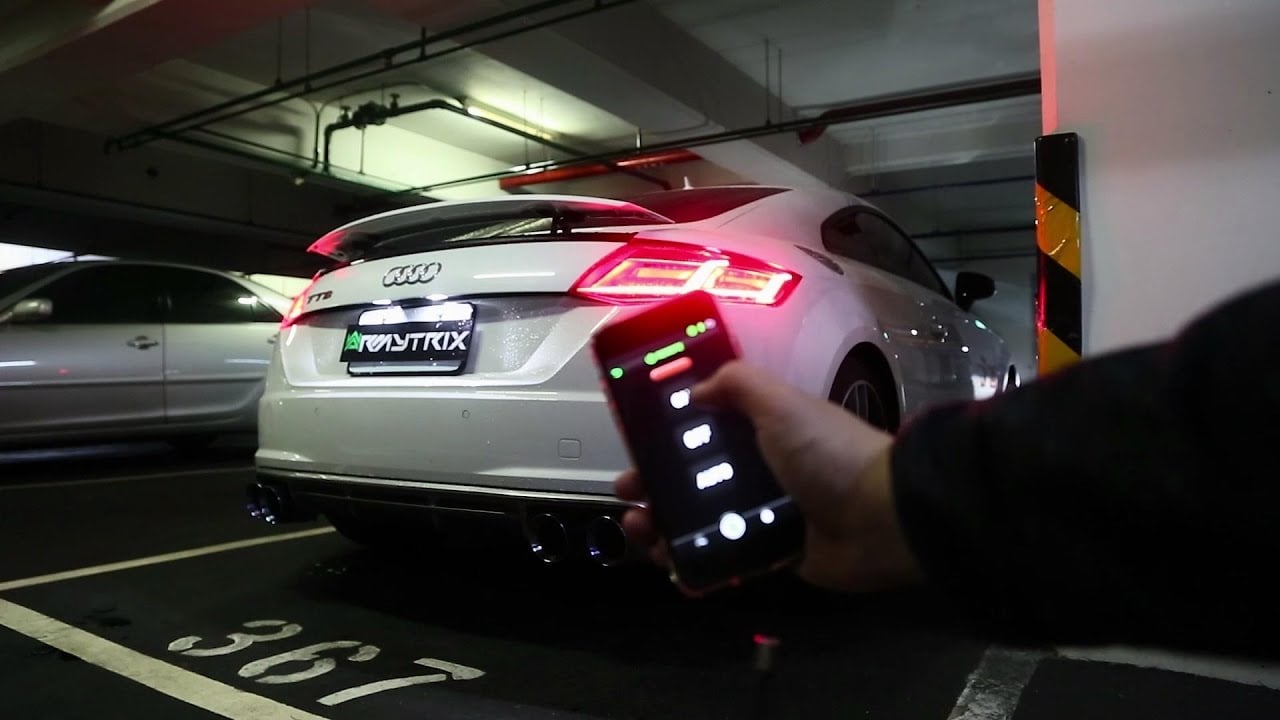 2017 Audi TTS (8S) Coupe w/ Armytrix Straight-Pipe Valvetronic Exhaust - Loud Revs!