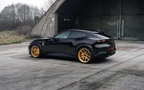 Nero NOVITEC Ferrari Purosangue With Heritage Gold Wheels Image 6