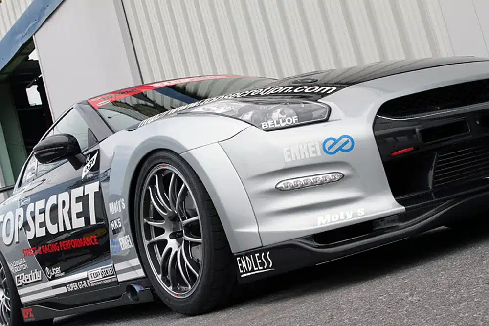 Top Secret Type 1 Front Wide Fenders GT-R | Bulletproof