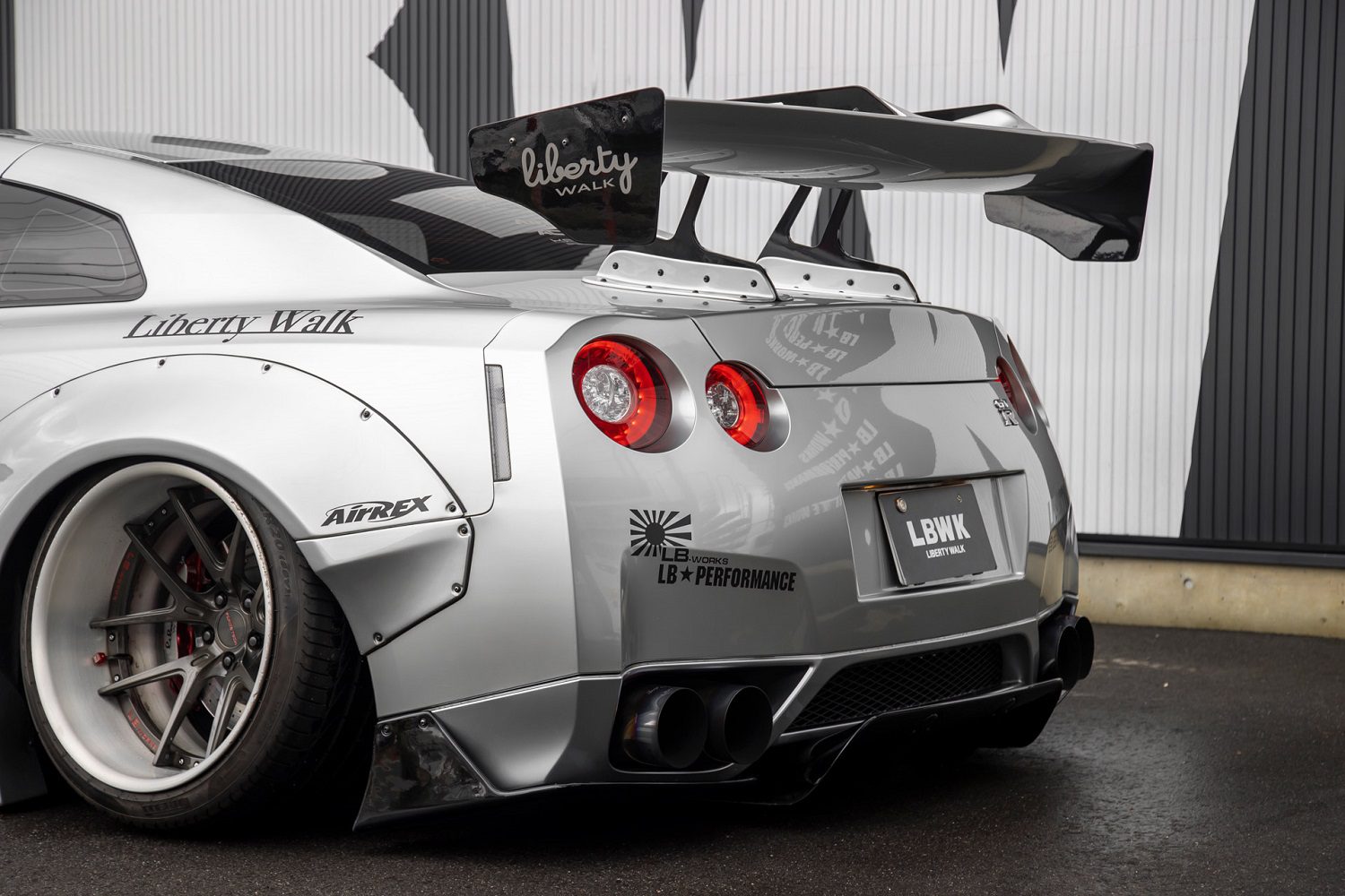 Liberty Walk LB-WORKS Type-I Widebody Kit for R35 Nissan GT-R