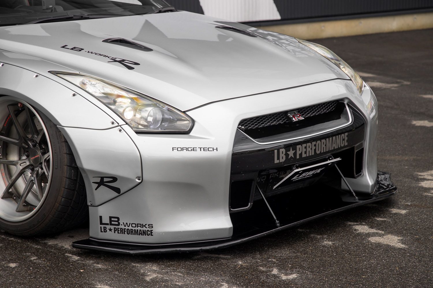 LB-WORKS-NISSAN-GT-R-R35-type-