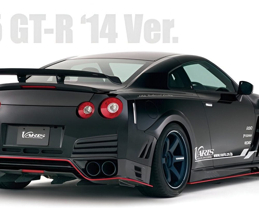 Varis KAMIKAZE-R Circuit Ver. Rear Over Fender Set for CBA-R35