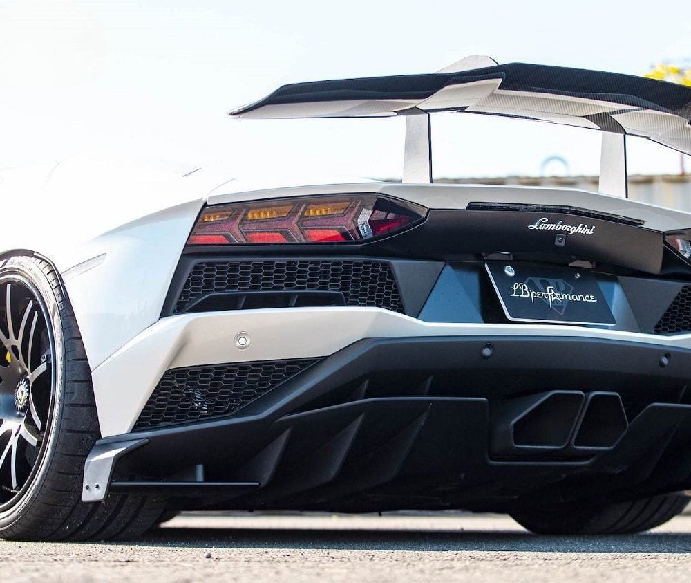 Liberty Walk LB★PERFORMANCE Rear Diffuser for LP740-4 Lamborghini Aventador S Installed