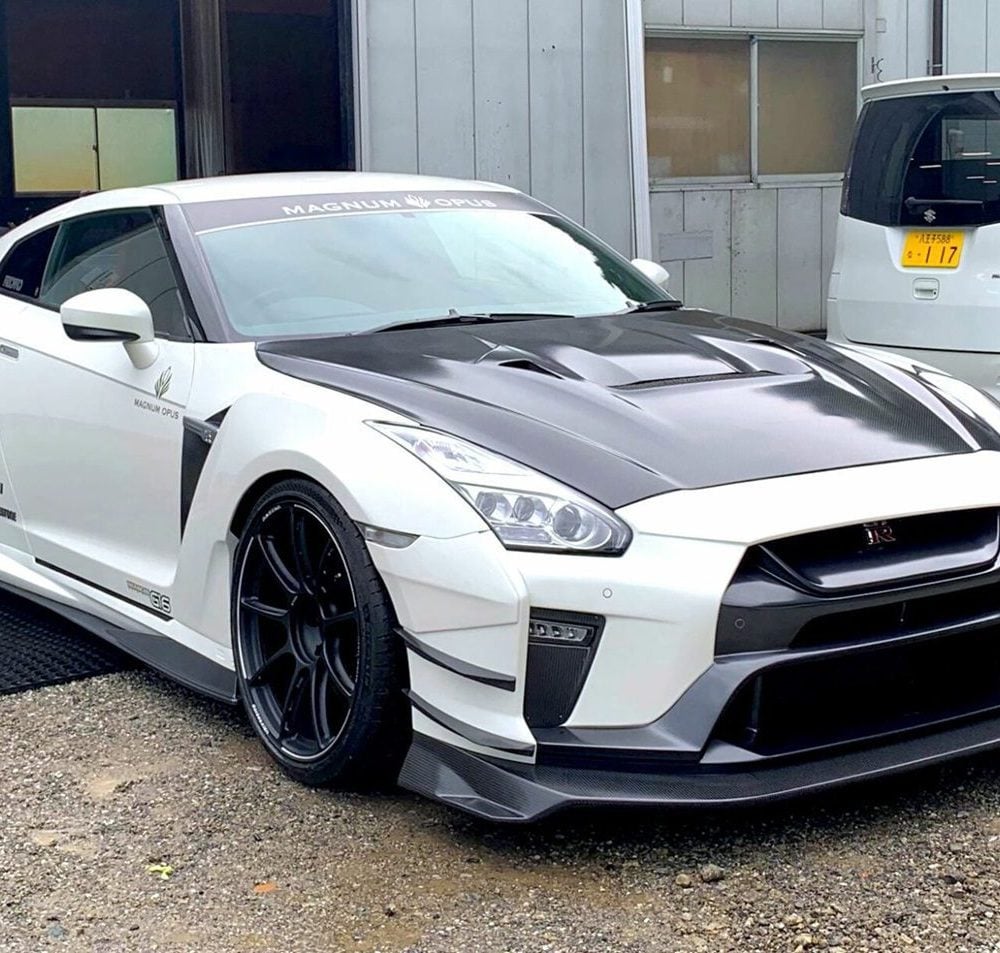 Varis Magnum Opus 19' Front Fender Set Ver.3 for EBA-R35 Nissan GT