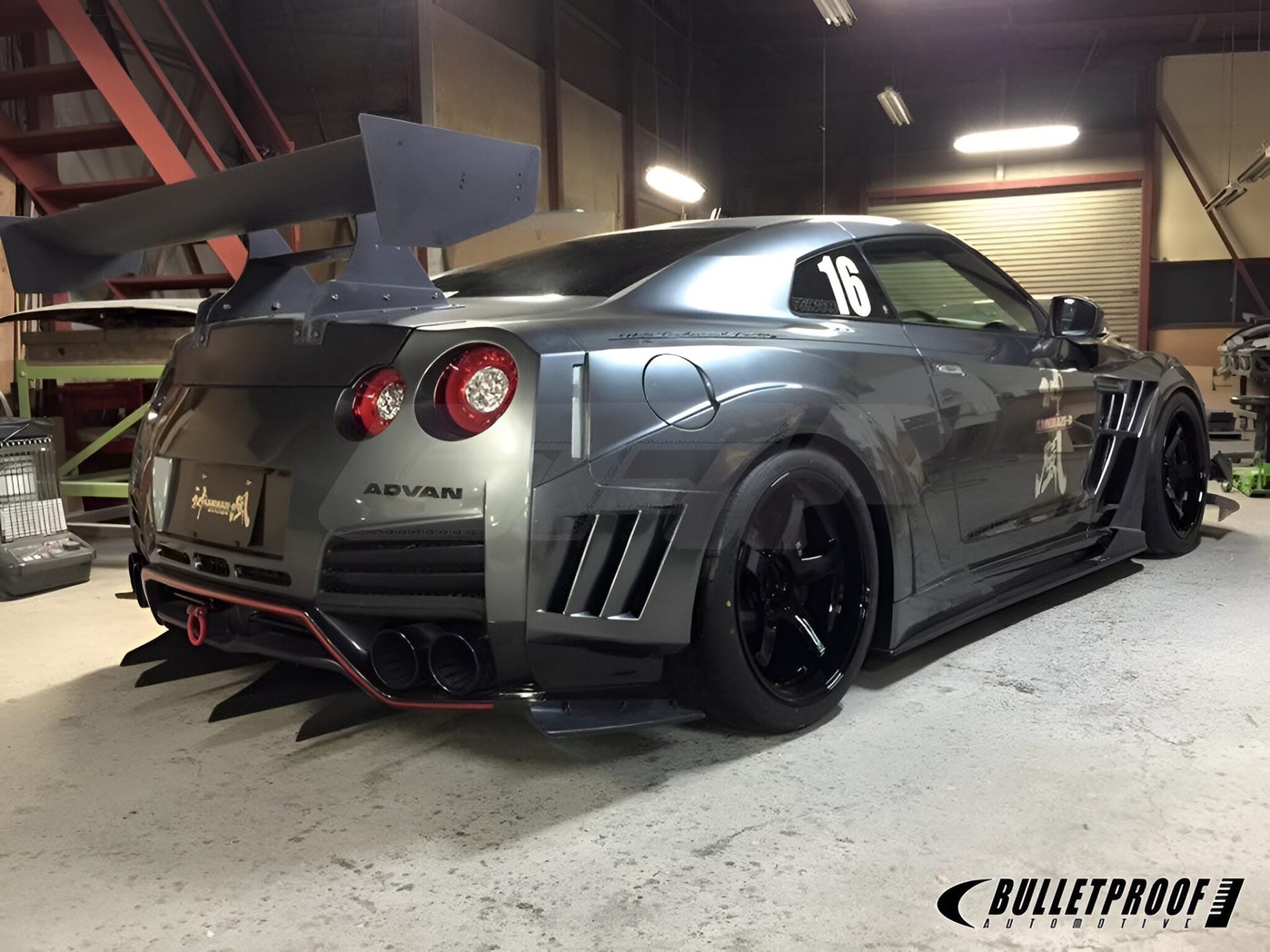 VARIS 神風ワイドフェンダーキット R35 GT-R
