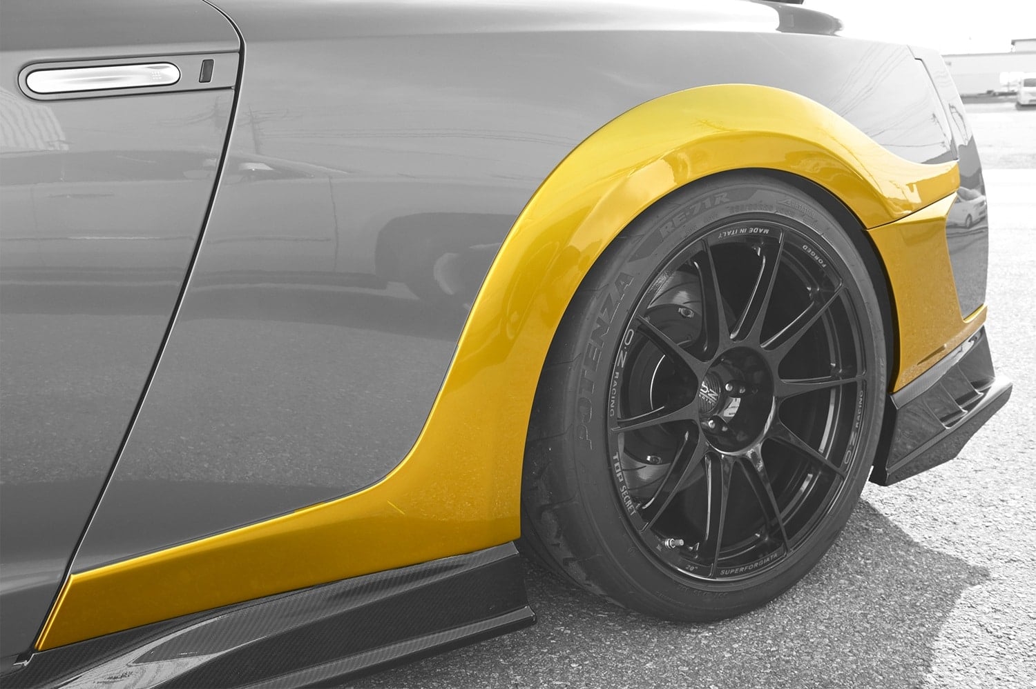 Top Secret GT-R M17 Rear Over-Fenders | Bulletproof