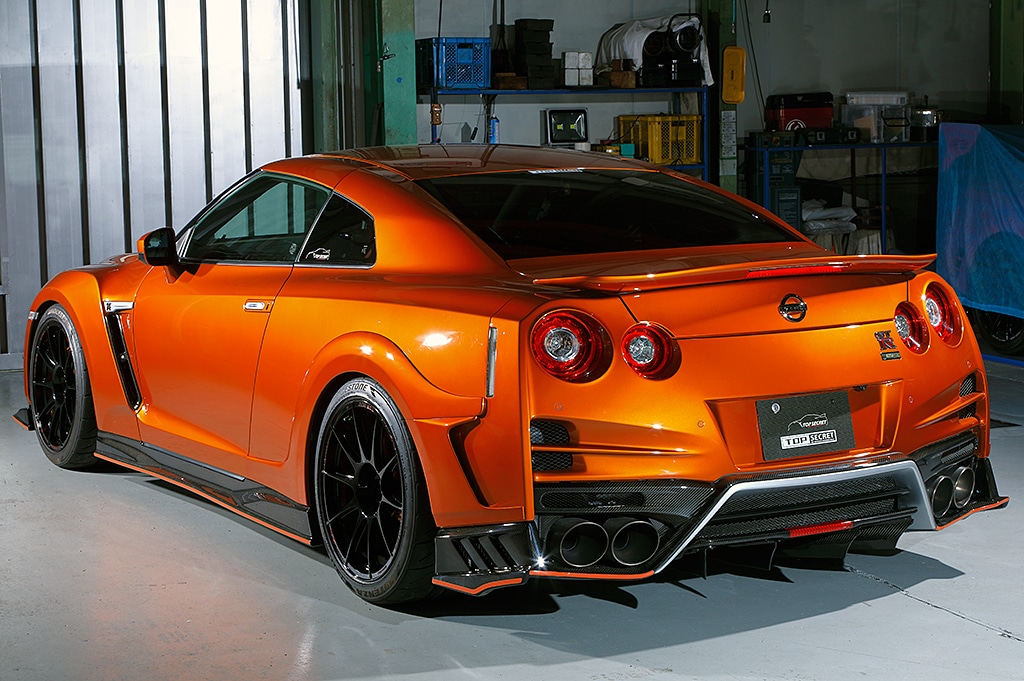 Top Secret GT-R M17 Rear Over-Fenders | Bulletproof