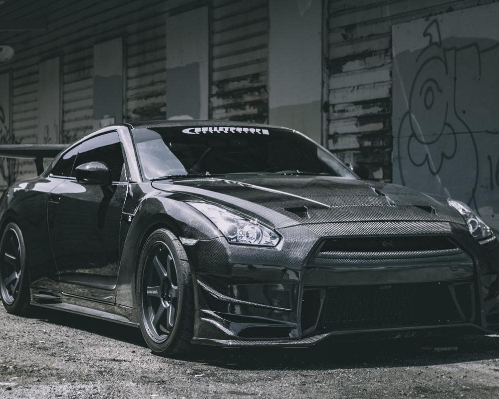 Overtake Dry Carbon Front Fender Set for 2009-19 Nissan GT-R [R35