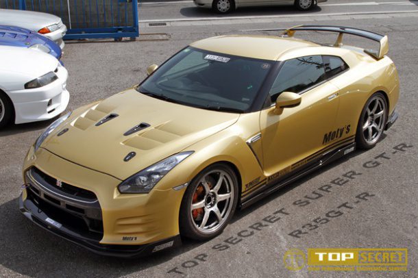 Shop Car Spotlight - Top Secret Gold GT-R - Bulletproof