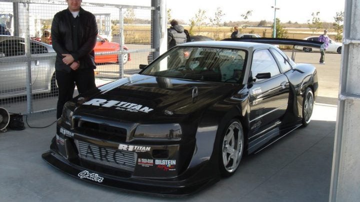 Shop Car Spotlight - Amuse Carbon-R (BNR34)