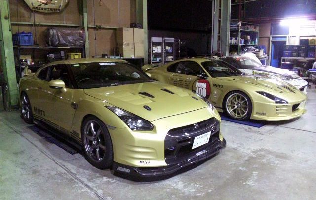 Shop Car Spotlight - Top Secret Gold GT-R
