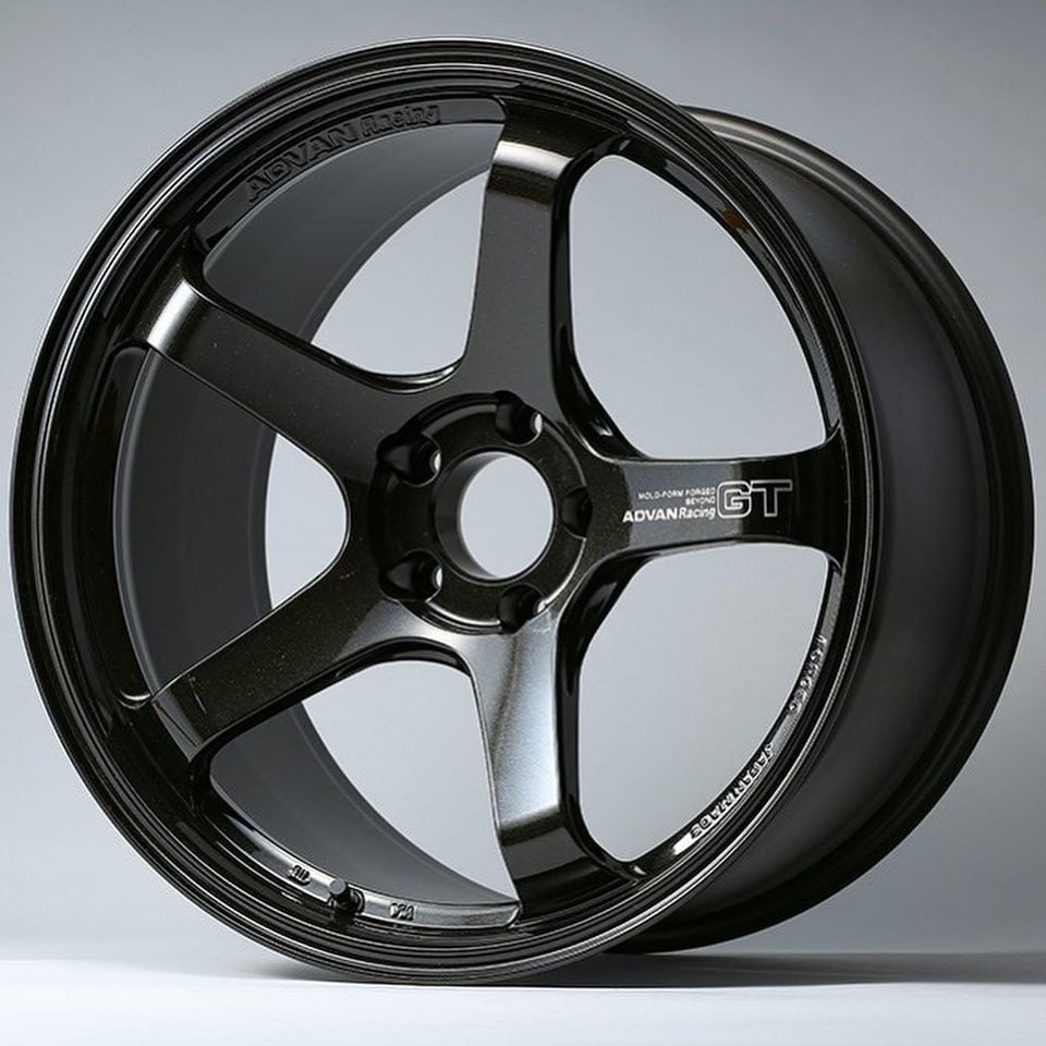 Advan Racing Titanium Black Wheel GT Beyond (19x10.0 5-120 +32)