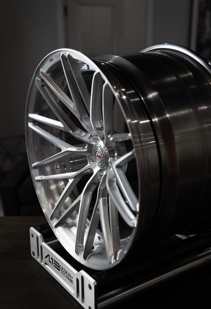 AL13 R-Series R90 Duoblock Wheel