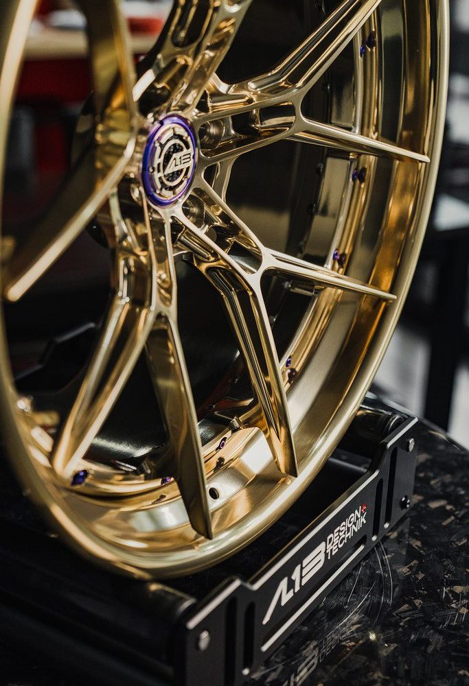 AL13 R-Series R60 Three-Piece Wheel