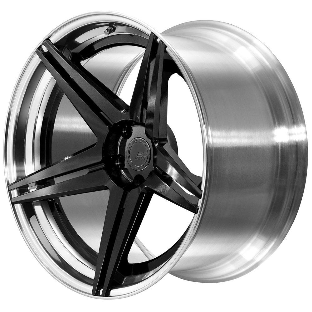 BC Forged Modular HC052 Wheel in Gloss Black / Polished Clear Side View