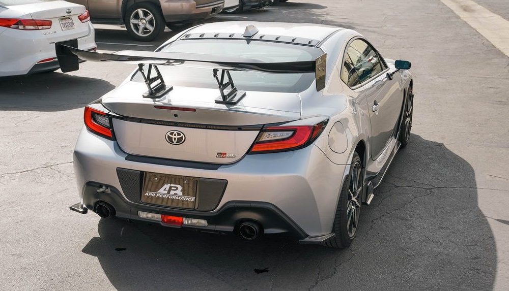 APR Performance Carbon Fiber GTC-200 Adjustable Wing for ZD8