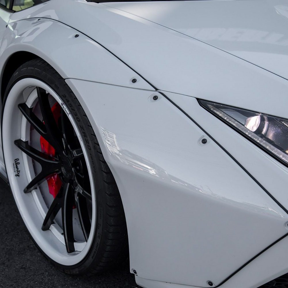 Liberty Walk LB-WORKS Wide Exchange Fenders for LP610-4 Lamborghini Huracán Installed - Front Side View