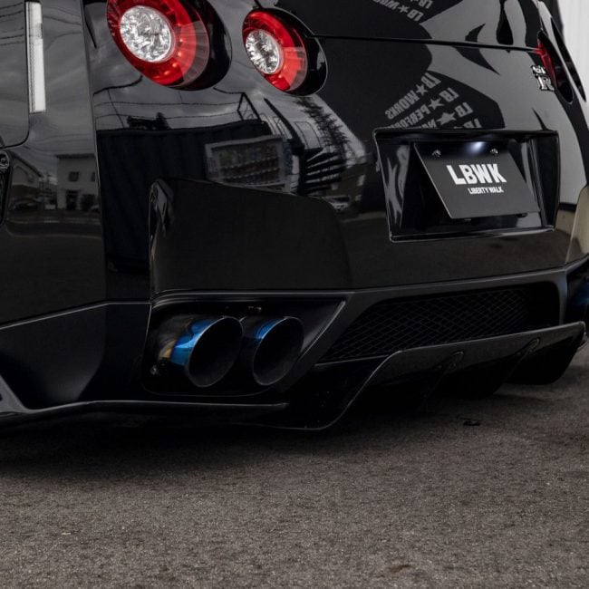 Liberty Walk LB-WORKS Type-1.5 Widebody Kit for R35 Nissan GT-R ...