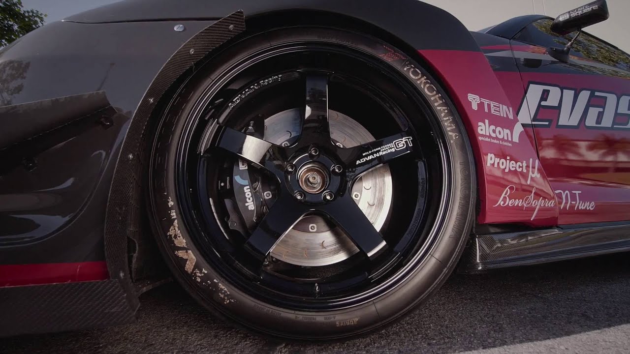 Advan Racing GT Beyond Machining & Racing Hyper Black Wheel (19x9