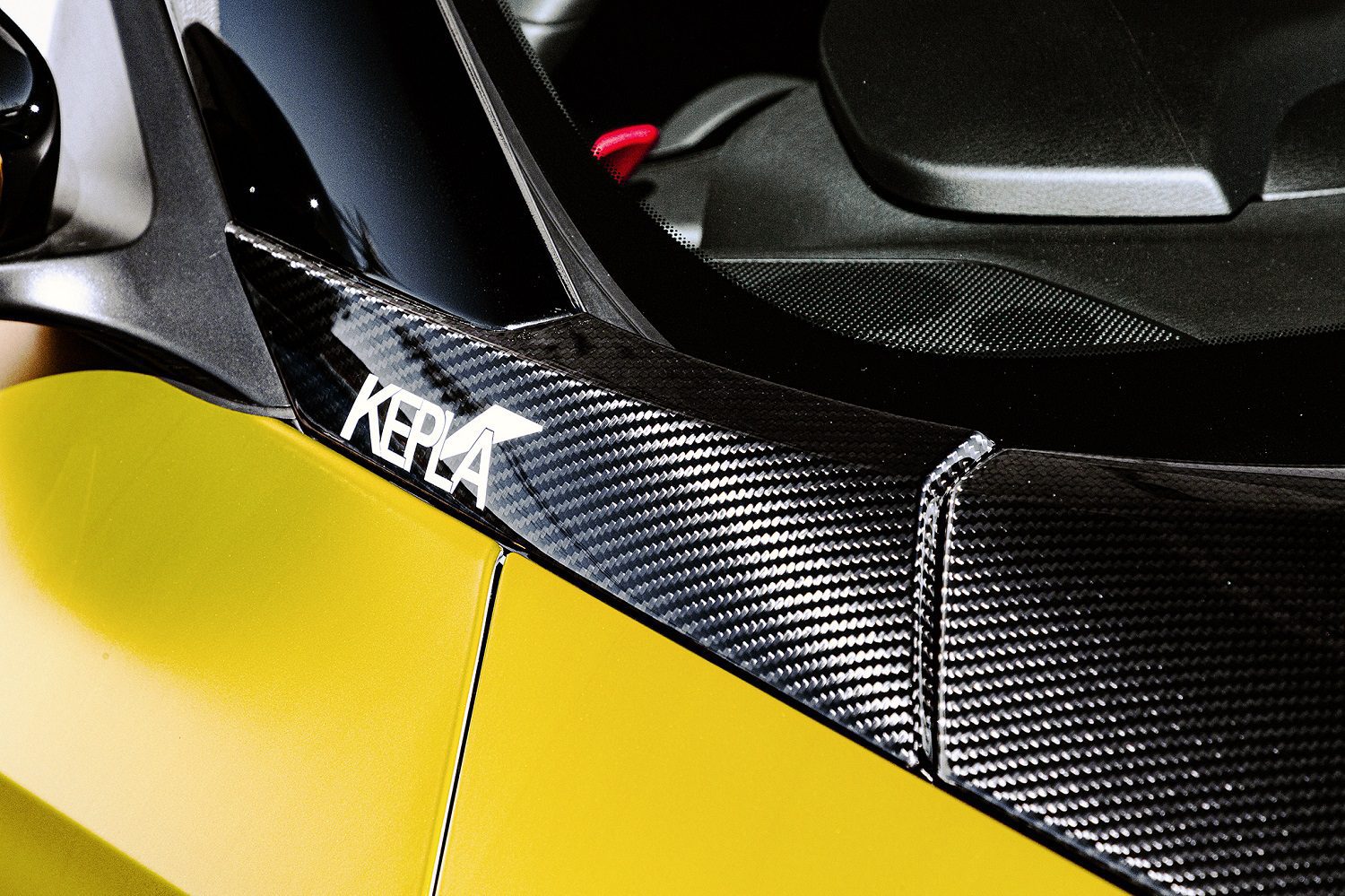 Top Secret Dry Carbon Front Pillar Set for RZ34 Nissan Z