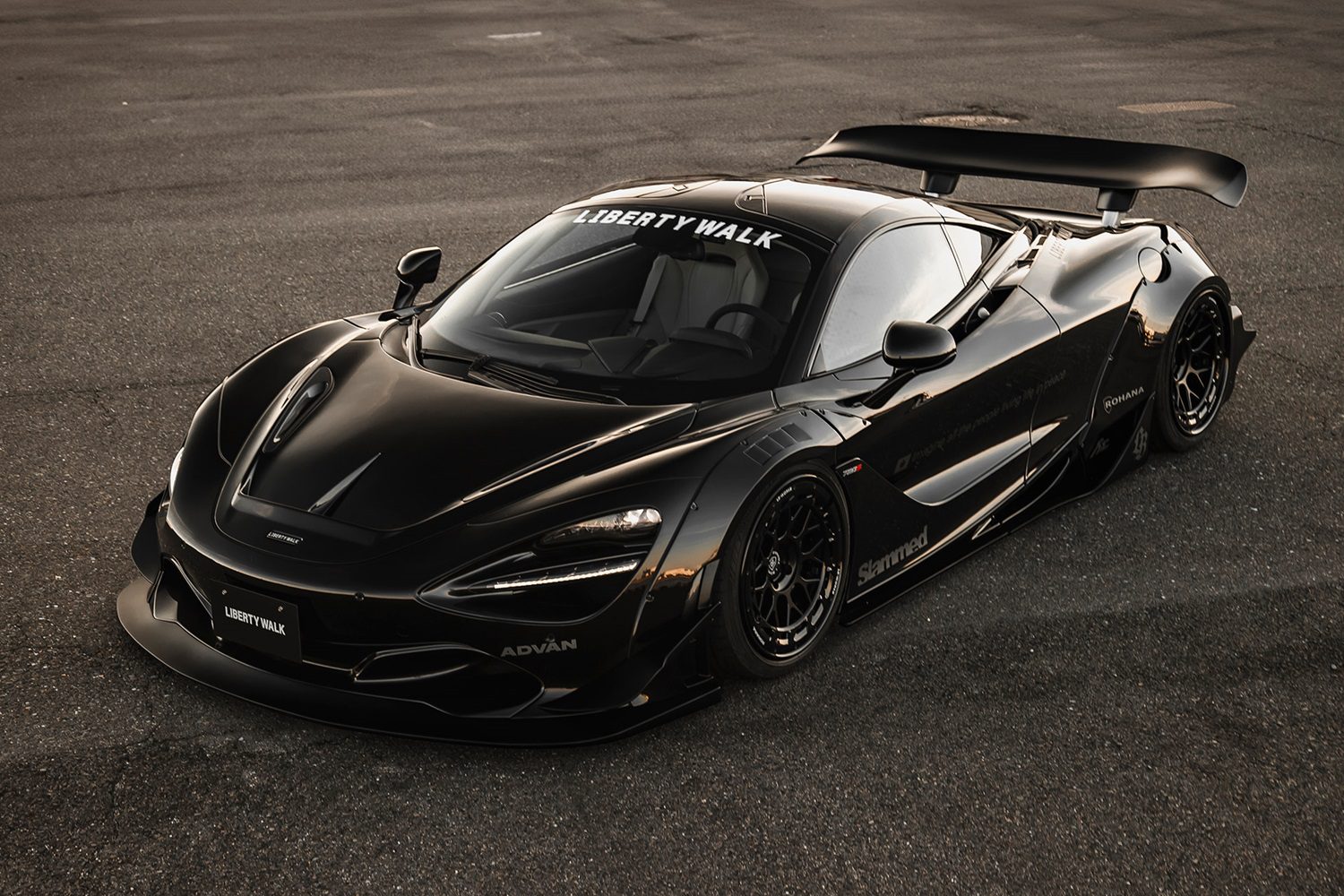 Liberty Walk LB-WORKS Widebody Kit for McLaren 720S