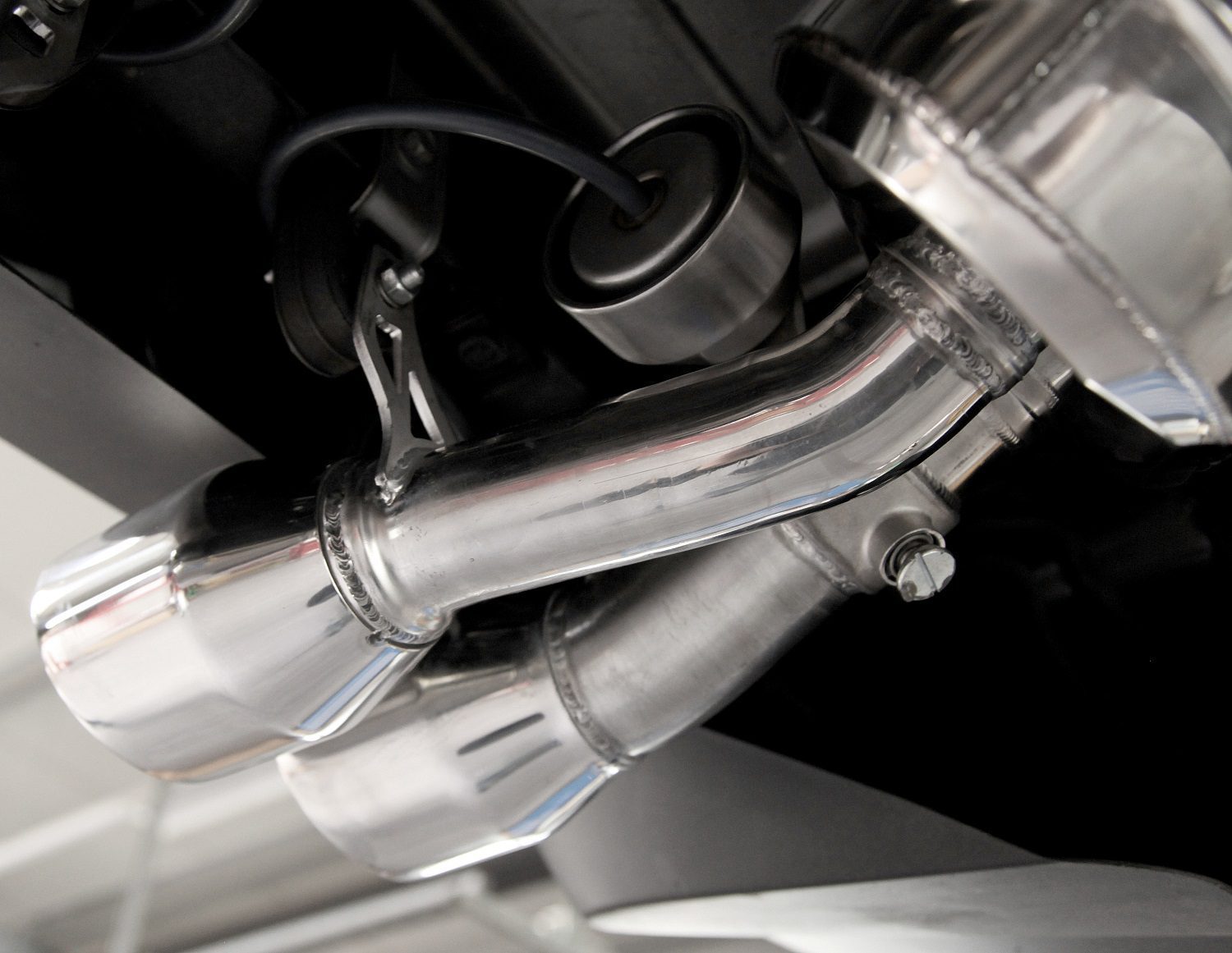 Capristo Valved Exhaust - Chevrolet Corvette (C6) Z06/ZR1