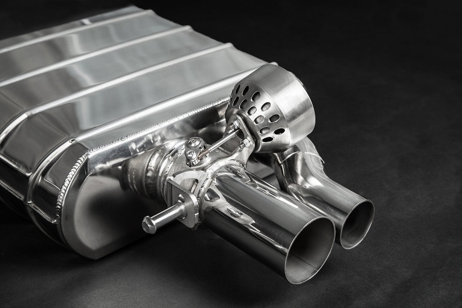 Updated Exhaust Capristo Valved Exhaust System with Mid-Pipes for C7 Audi RS6 & RS7 ...