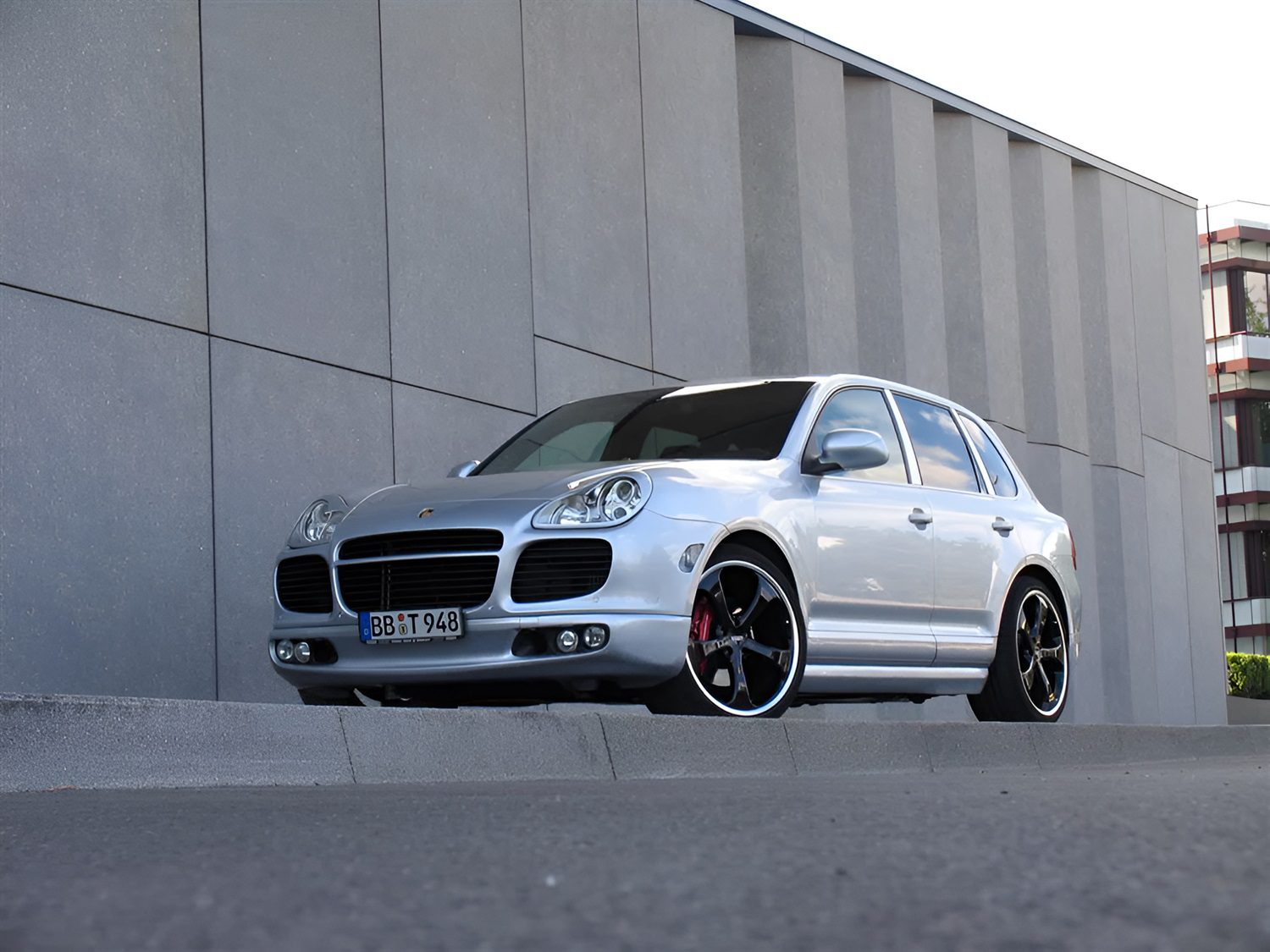PORSCHEカイエン955.957用テックアート22インチpcd130、5H