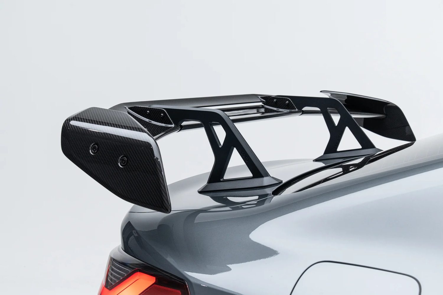 ADRO Carbon AT-R3 Swan Neck GT-Wing for Gxx BMW 4 Series / M4