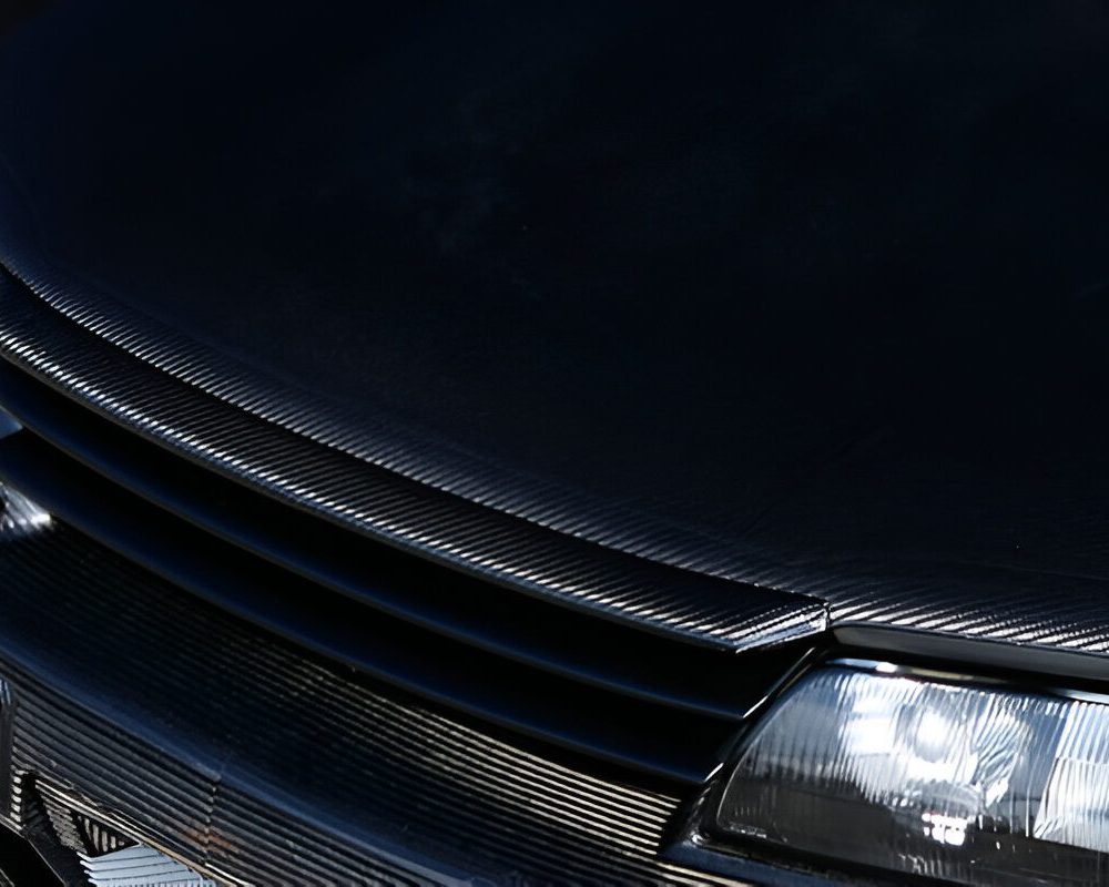Benetec Carbon Bonnet Lip for R32 Nissan Skyline GT-R Installed - Close Look
