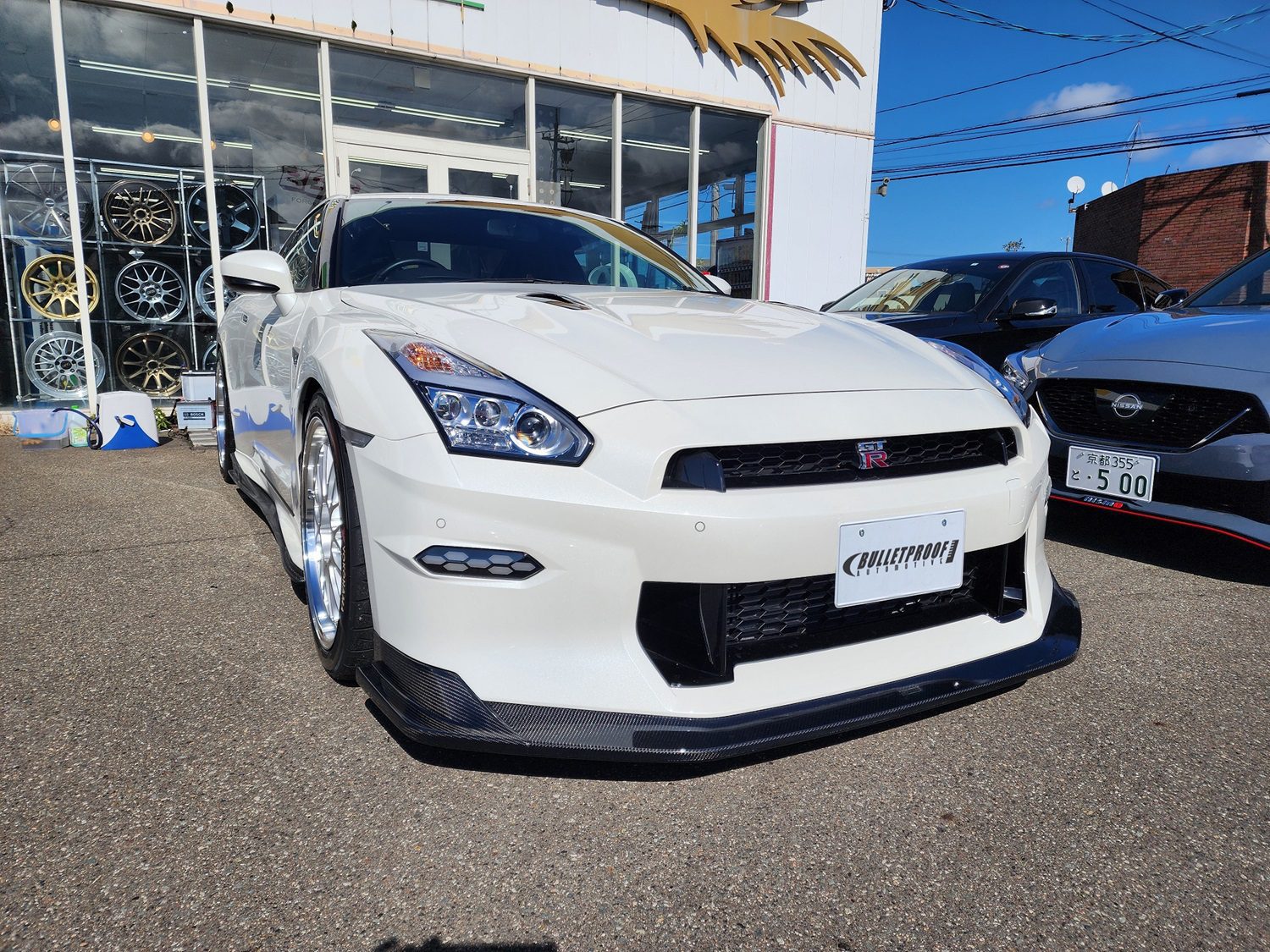 Phoenix's Power Carbon Type-III Side Steps for 2024+ Nissan GT-R