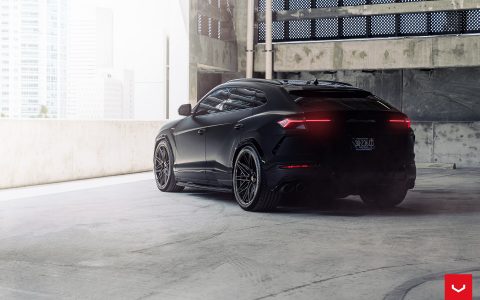 Matte Black Lamborghini Urus - Vossen Hybrid Forged Series HF-7 Wheels Image 12