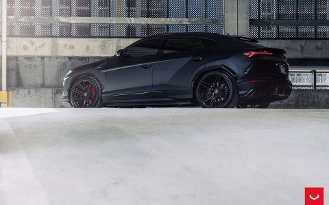 Matte Black Lamborghini Urus - Vossen Hybrid Forged Series HF-7 Wheels Image 13