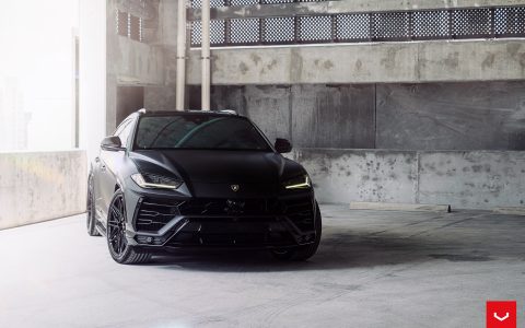 Matte Black Lamborghini Urus - Vossen Hybrid Forged Series HF-7 Wheels Image 2