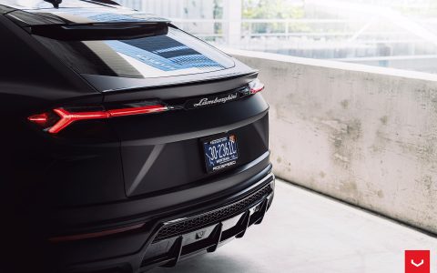 Matte Black Lamborghini Urus - Vossen Hybrid Forged Series HF-7 Wheels Image 3