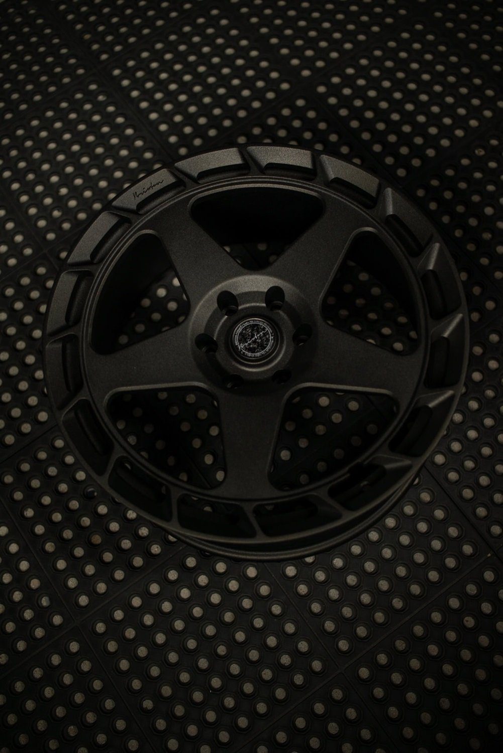 Brixton Forged AERO1 Series TR04 Wheel