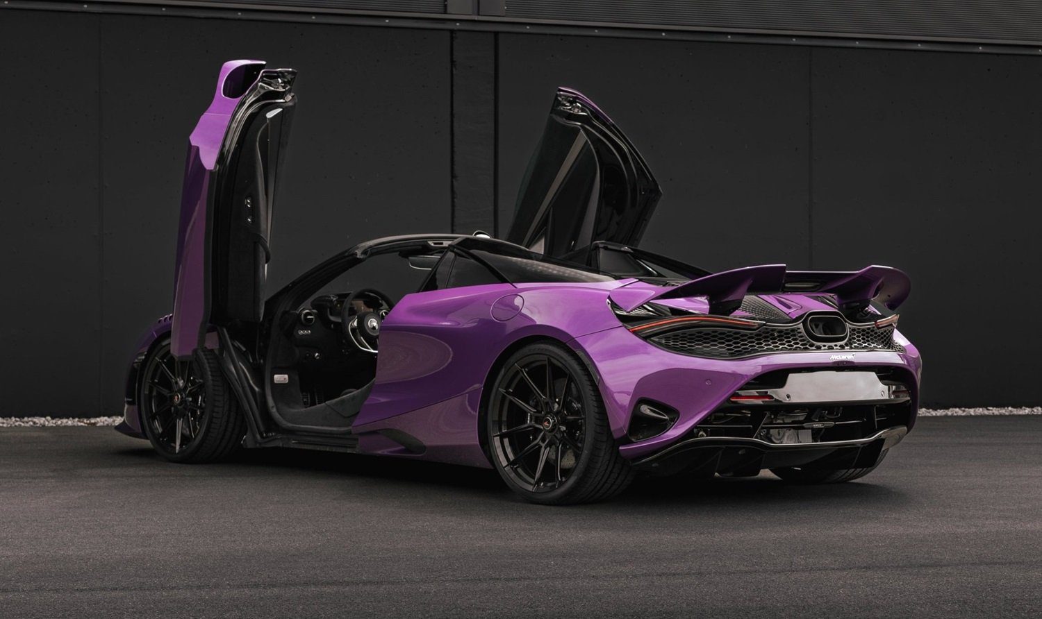 NOVITEC Carbon Center Diffuser Fin for McLaren 750S / Spider [C6