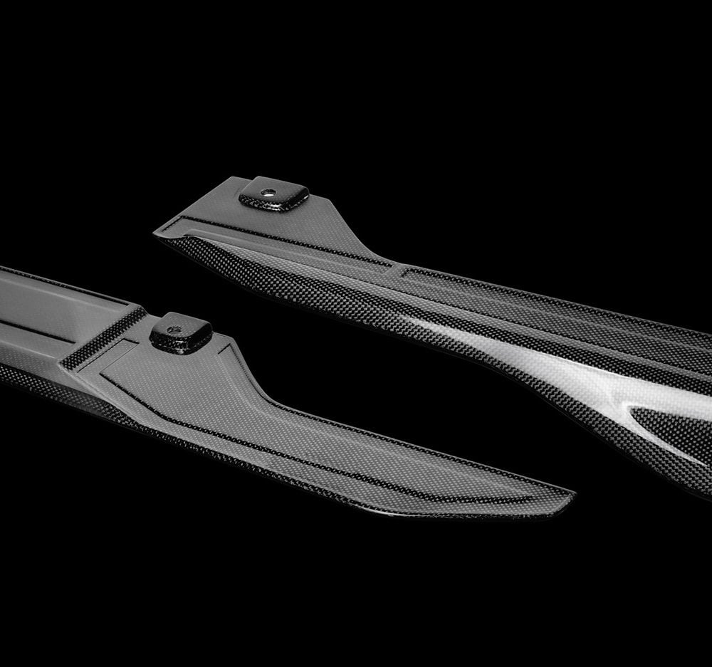 ZACOE Carbon Fiber Side Skirt Set for F142M Ferrari 488 GTB - Close View of Ends