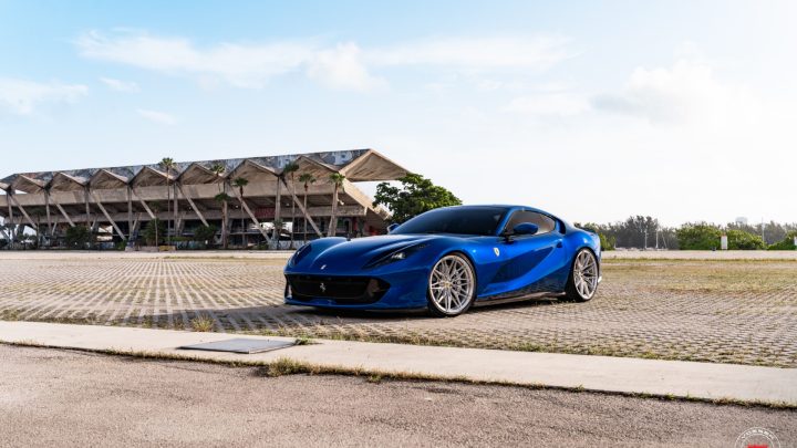 Blu Tour De France Ferrari 812 Superfast - Vossen Forged S21-02 Wheels in Gloss Clear Image 10