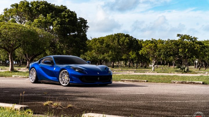 Blu Tour De France Ferrari 812 Superfast - Vossen Forged S21-02 Wheels in Gloss Clear Image 17