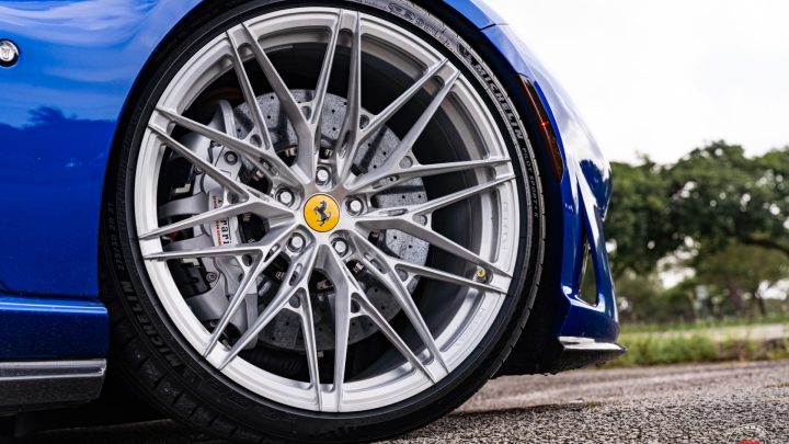 Blu Tour De France Ferrari 812 Superfast - Vossen Forged S21-02 Wheels in Gloss Clear Image 26