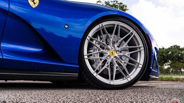 Blu Tour De France Ferrari 812 Superfast - Vossen Forged S21-02 Wheels in Gloss Clear Image 27Blu Tour De France Ferrari 812 Superfast - Vossen Forged S21-02 Wheels in Gloss Clear Image 27