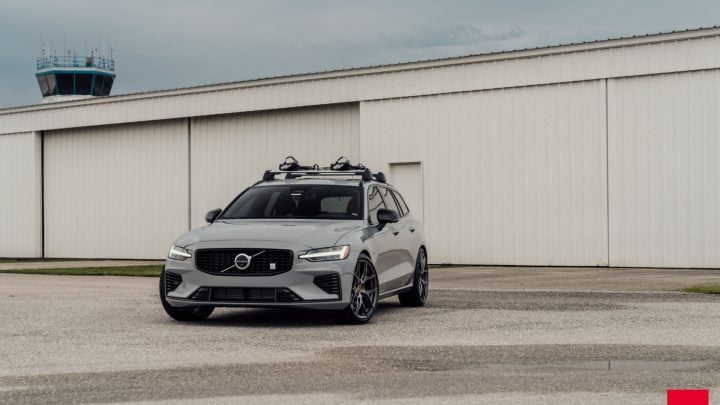 Vapour Gray Volvo V60 Polestar - Hybrid Forged HF-5 Wheels in Gloss Gunmetal Image 1