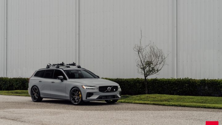 Vapour Gray Volvo V60 Polestar - Hybrid Forged HF-5 Wheels in Gloss Gunmetal Image 3
