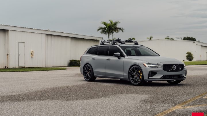 Vapour Gray Volvo V60 Polestar - Hybrid Forged HF-5 Wheels in Gloss Gunmetal Image 6